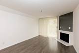 Studio apartment at Cloverdale Towers Apartments in Los Angeles
